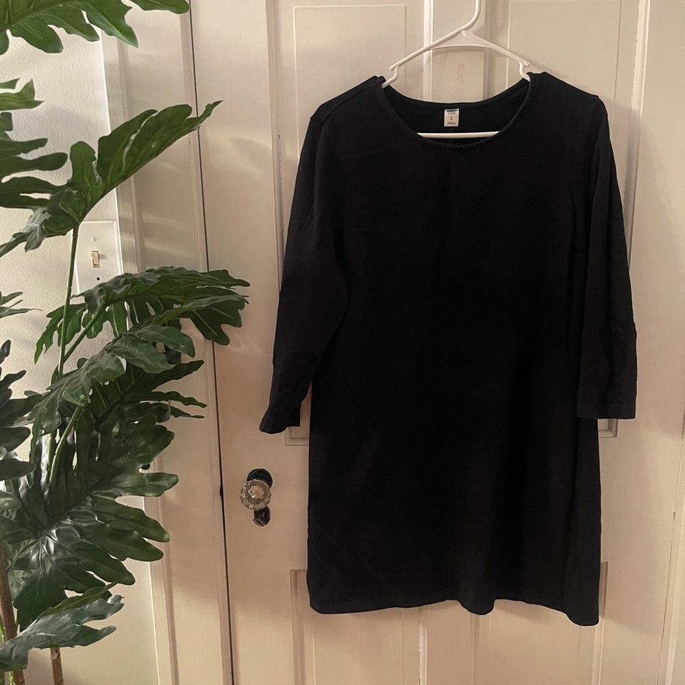 Black knitted dress